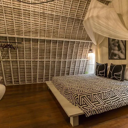 Eco Bamboo Bungalow 3 Villa